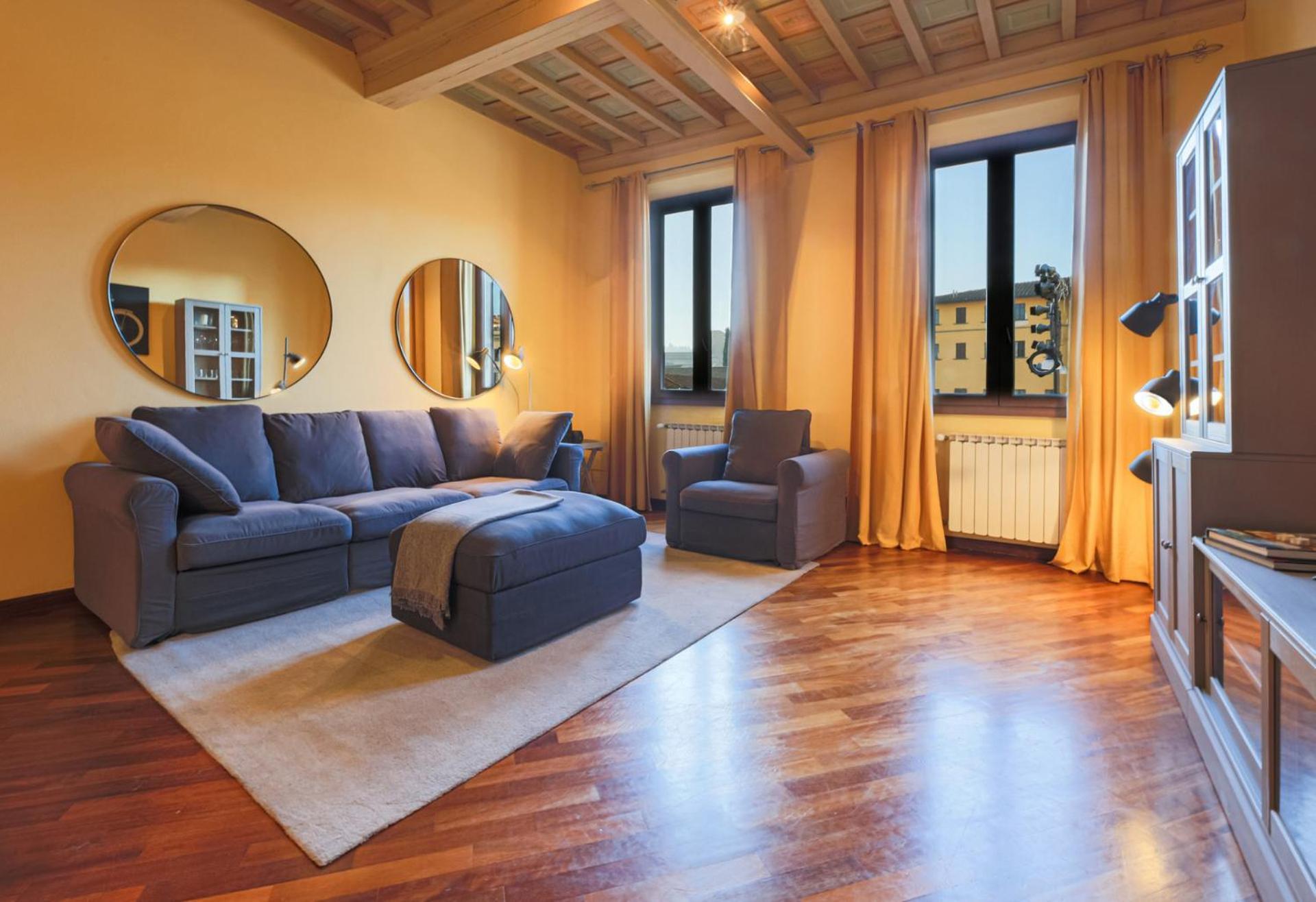 Florence- Dante's View-piazza Santa Croce In The Heart Of Florencia